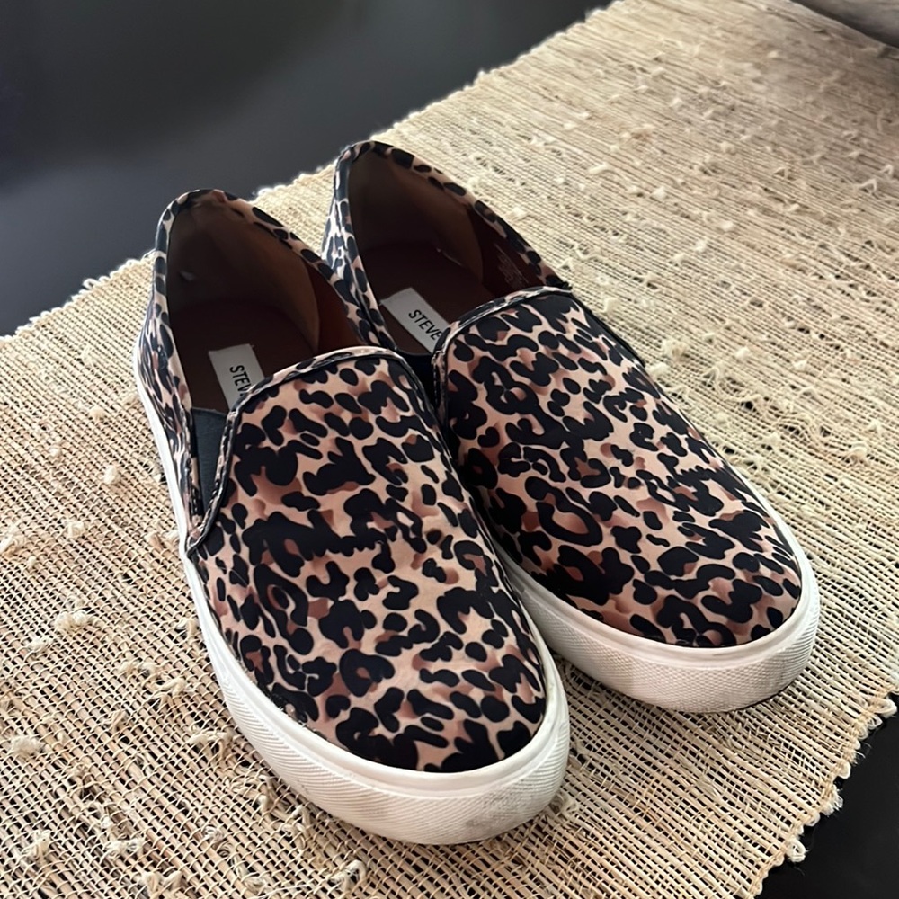 Steve Madden Leopard Slip Ons! Silver button on heel